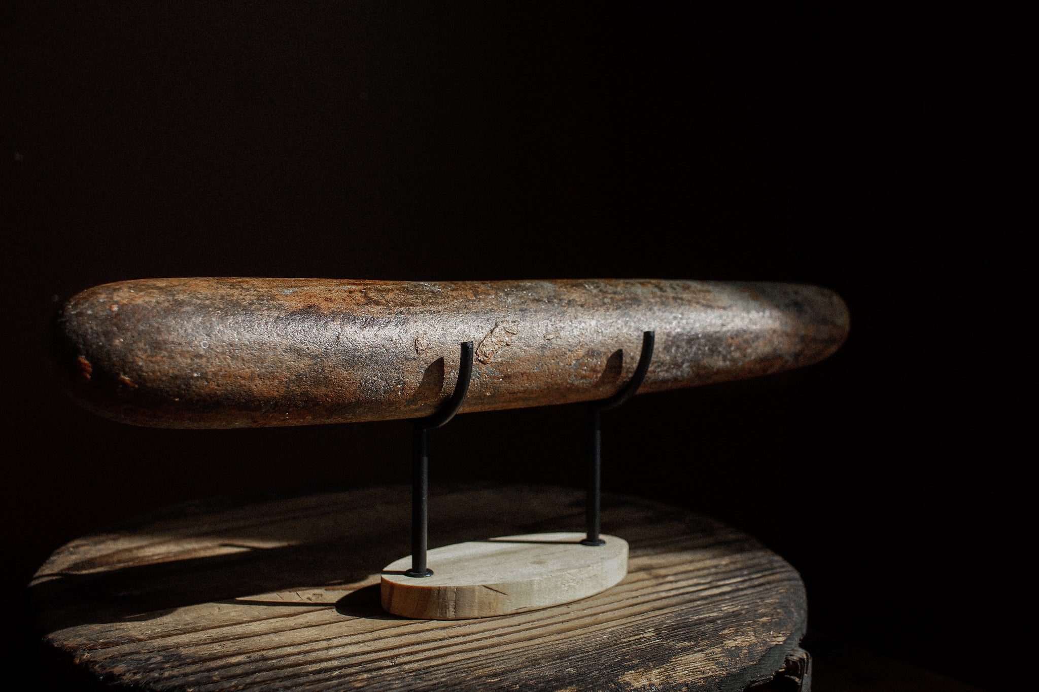 Early Neolithic Capsian Culture Cylindrical Rubbing Mill Pestle on Stand