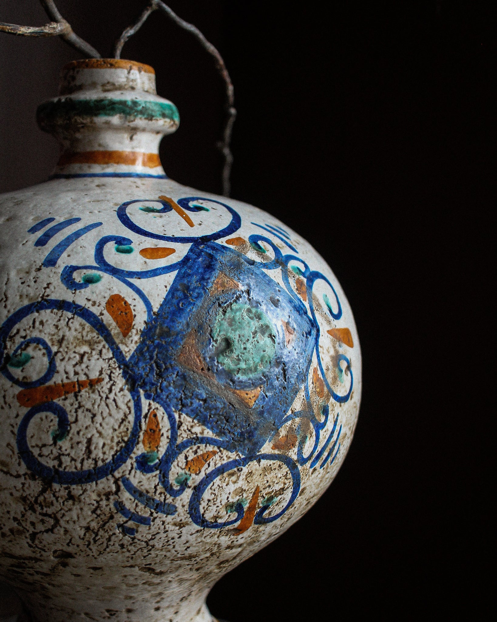 Large 17th Century Urbino Majolica Vessel