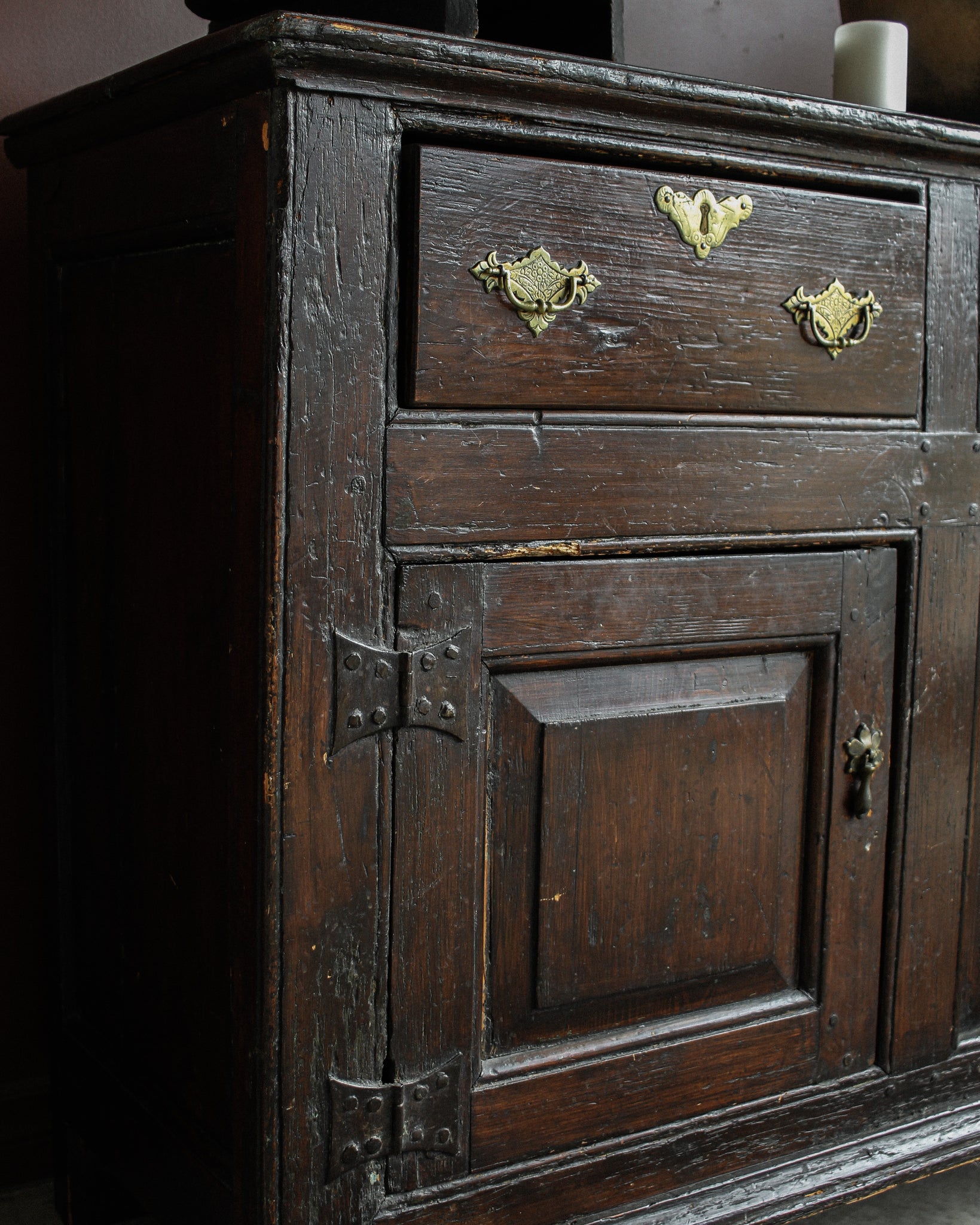 Early George I Dresser with Plate Rack