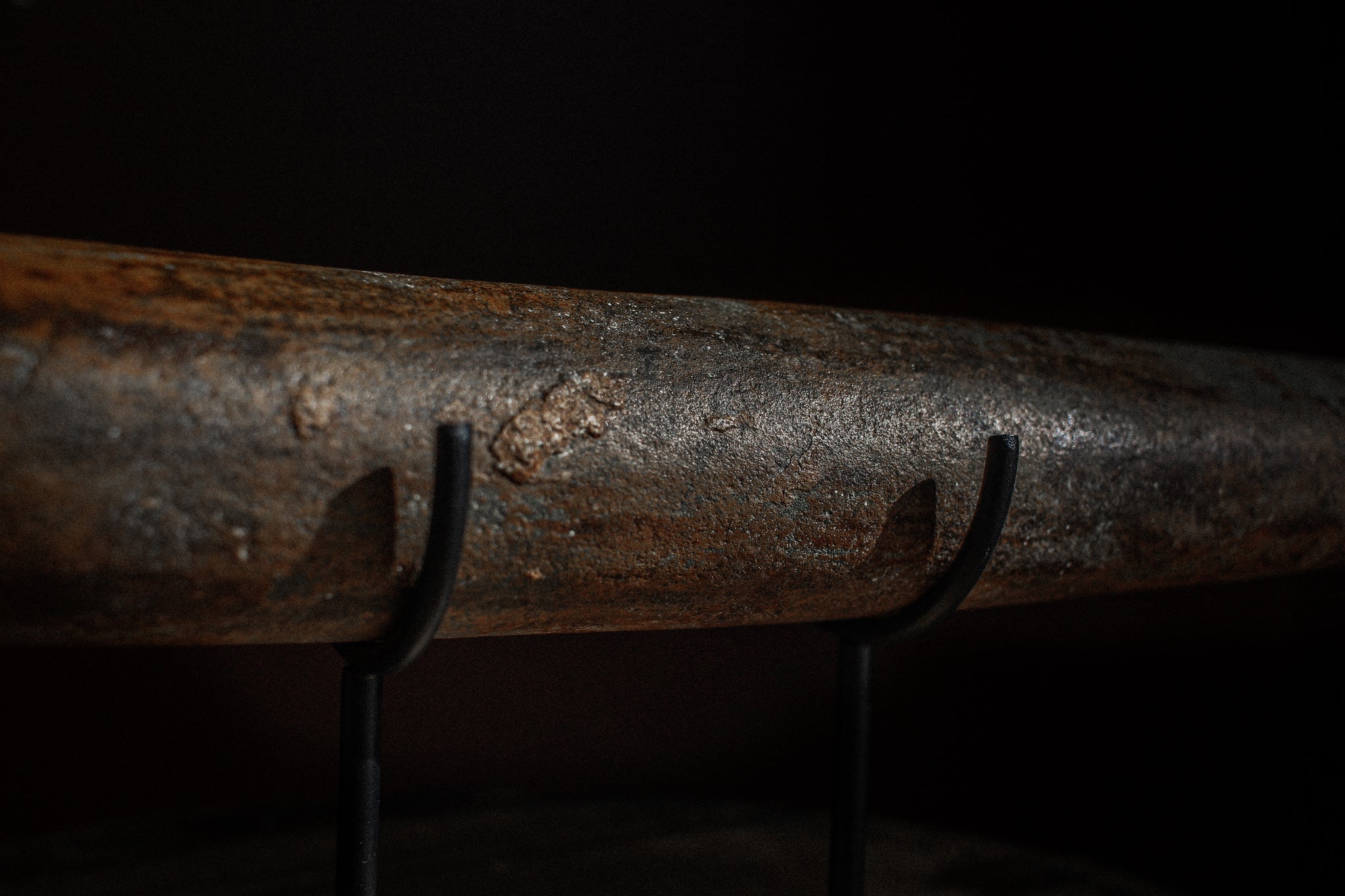 Early Neolithic Capsian Culture Cylindrical Rubbing Mill Pestle on Stand