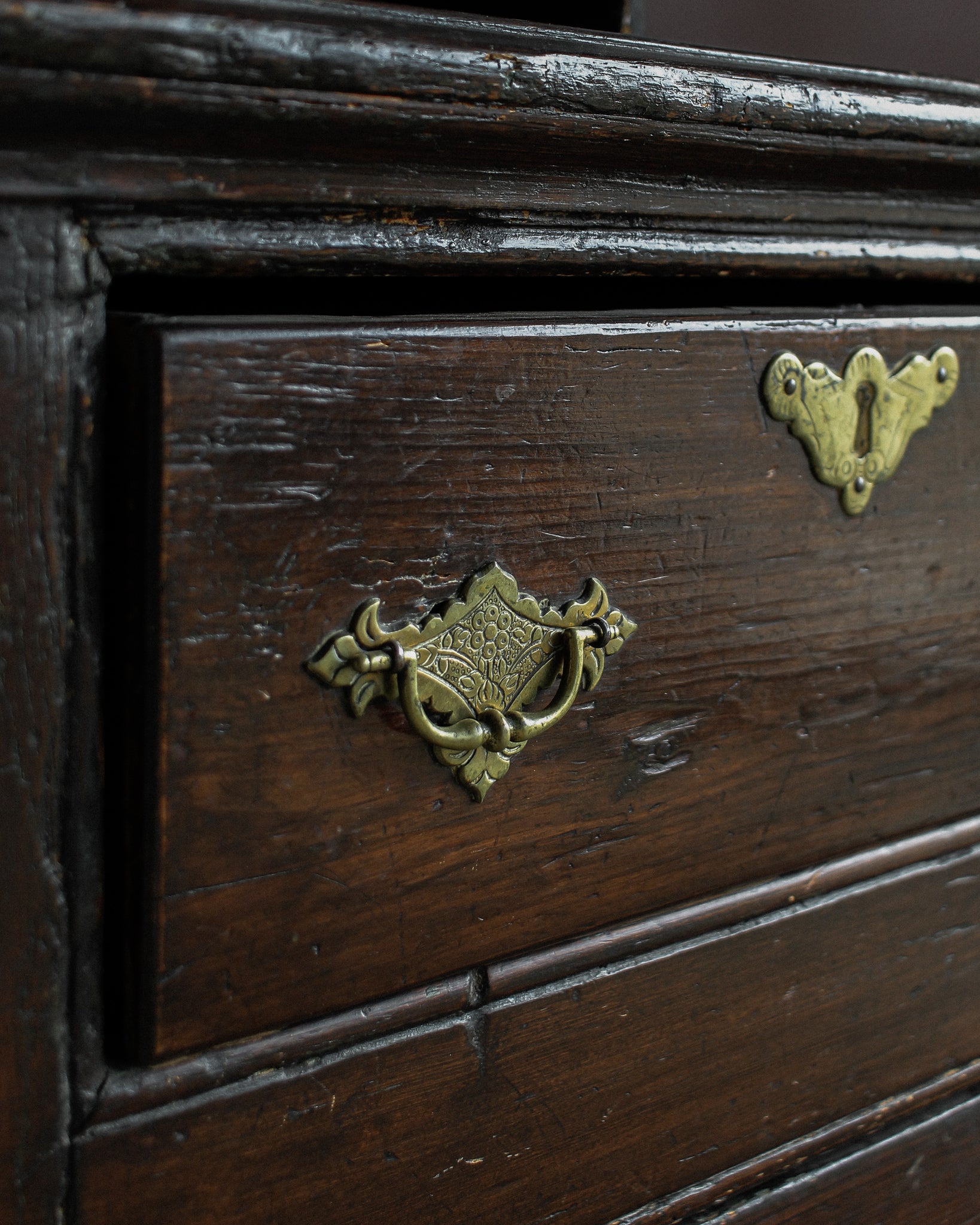 Early George I Dresser with Plate Rack