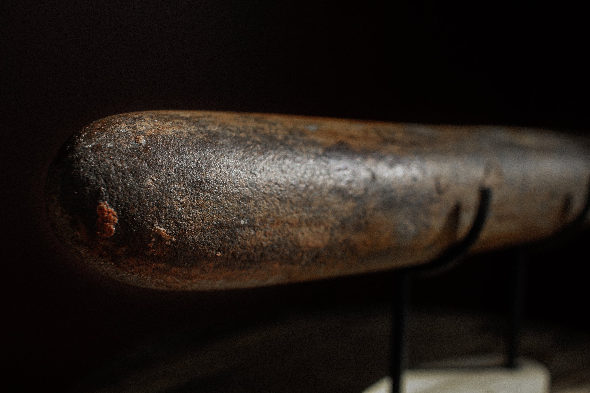 Early Neolithic Capsian Culture Cylindrical Rubbing Mill Pestle on Stand