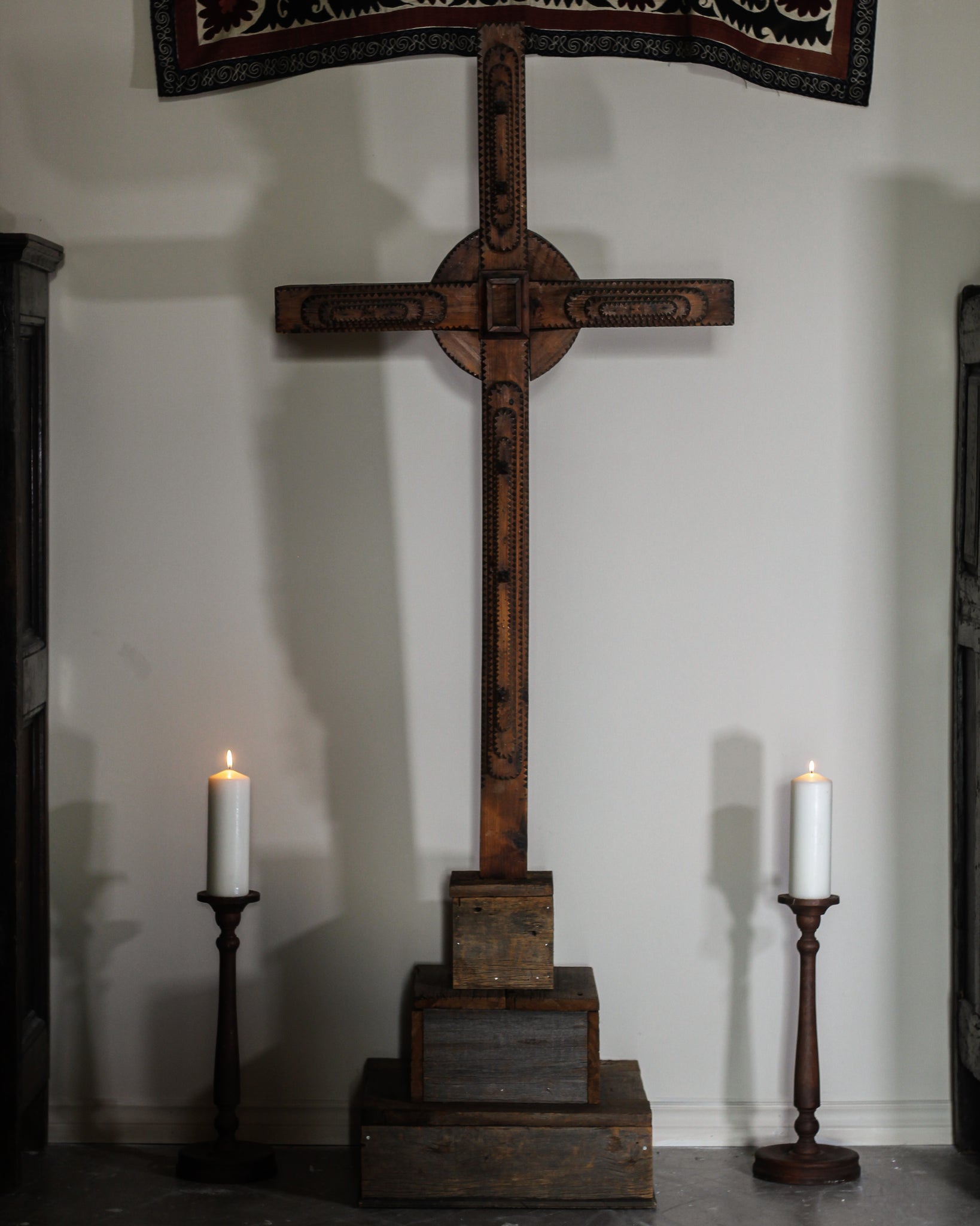 Large Tramp Art Memorial Cross