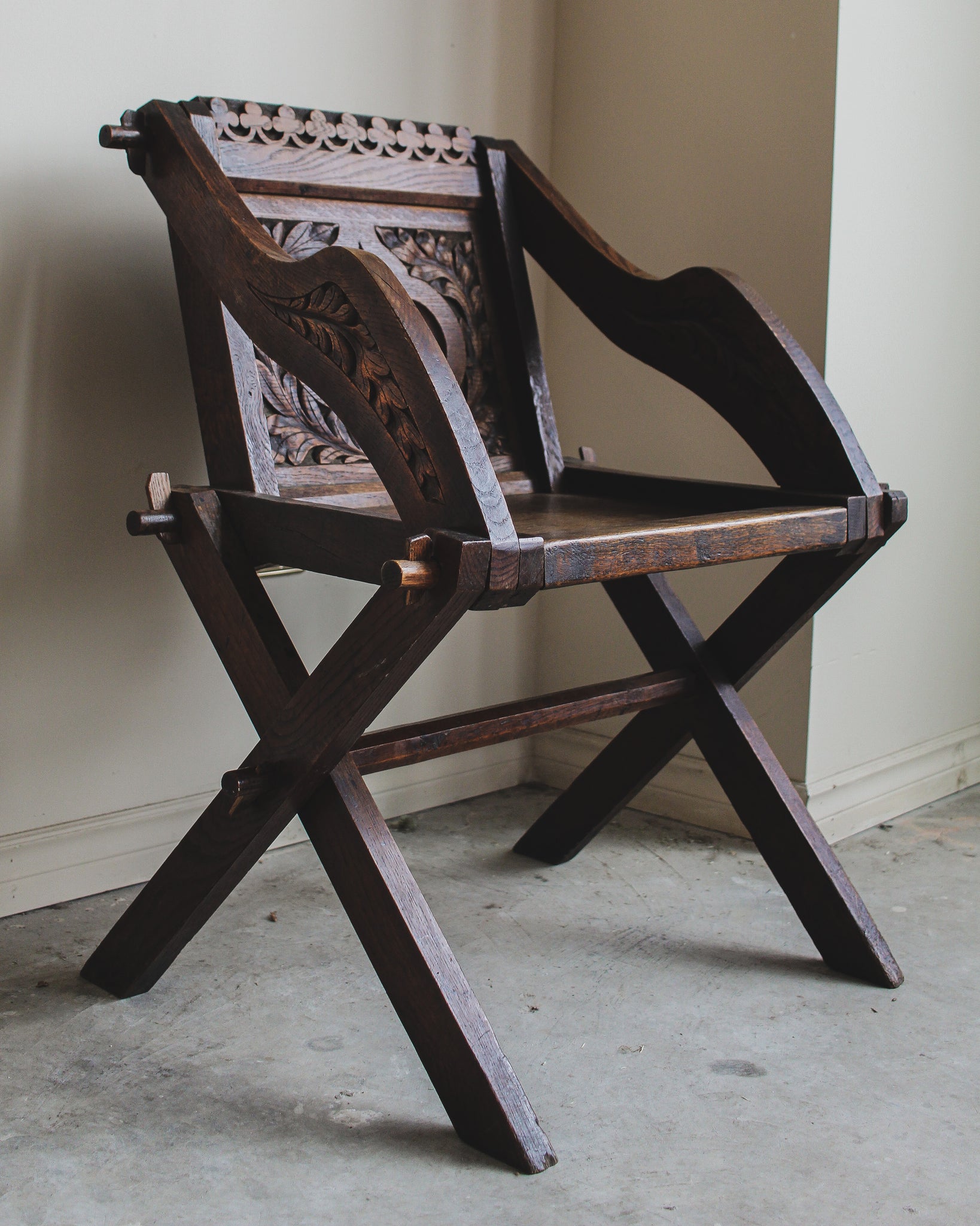 Carved Glastonbury Chair